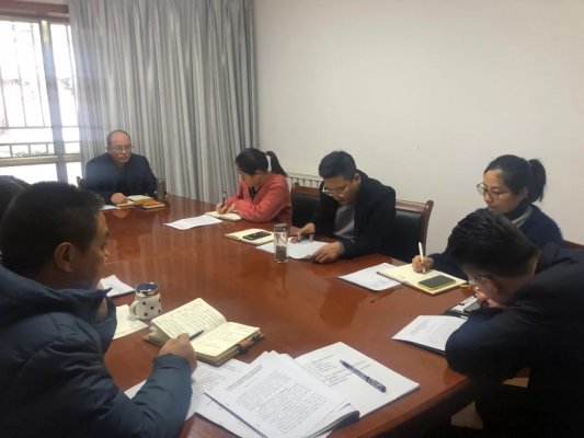 批評自評總結(jié)抓整改 紅臉出汗排毒促實效